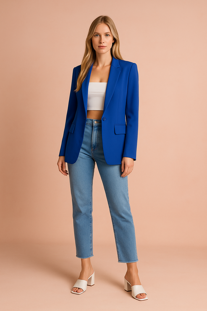 Sophisticated women's lightweight blazer, a versatile jacket for professional or smart casual elegance.