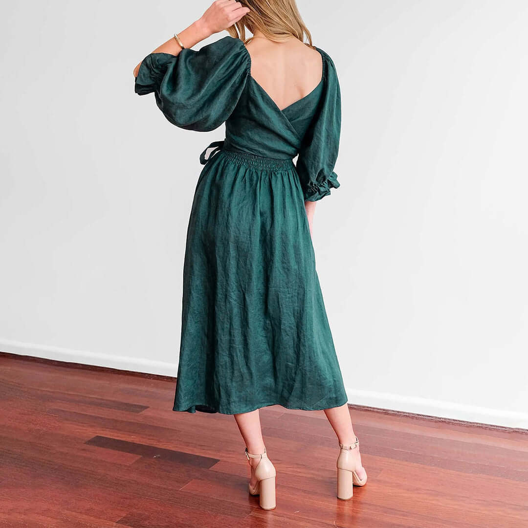 Flowy women's beach dress, light fabric for summer, perfect for vacation or relaxed casual style.