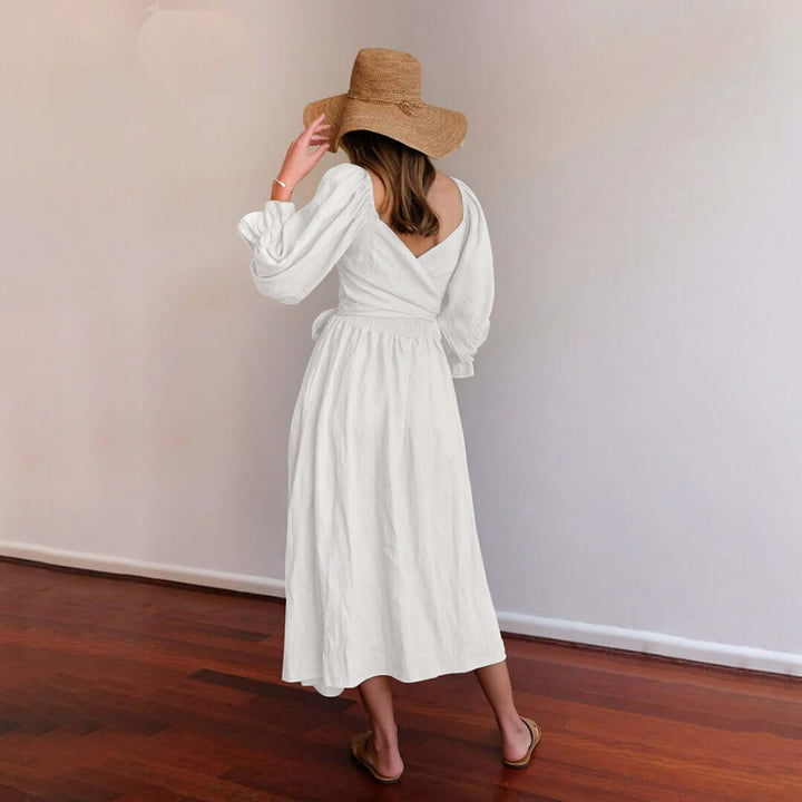 Versatile women's summer dress, easily styled for casual days or elegant evenings, chic and comfortable.