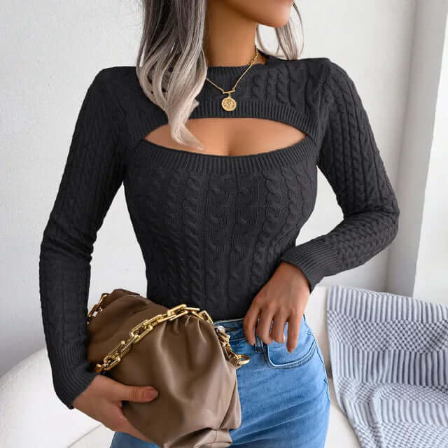 Stylish women's vintage knitted pullover, cozy & warm for winter, an elegant long-sleeve sweater.