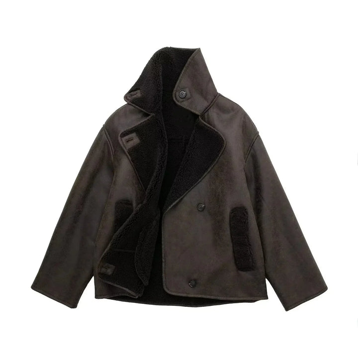 Classic women's vintage style outerwear jacket. Ideal for fall & winter outfits, elegant and casual.