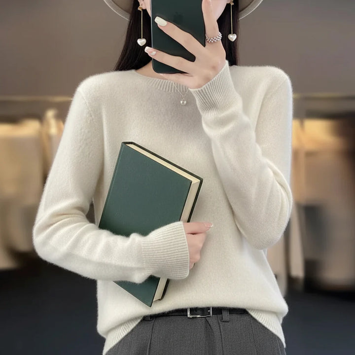 Women's long sleeve crewneck sweater, a versatile pullover for autumn & winter fashion.