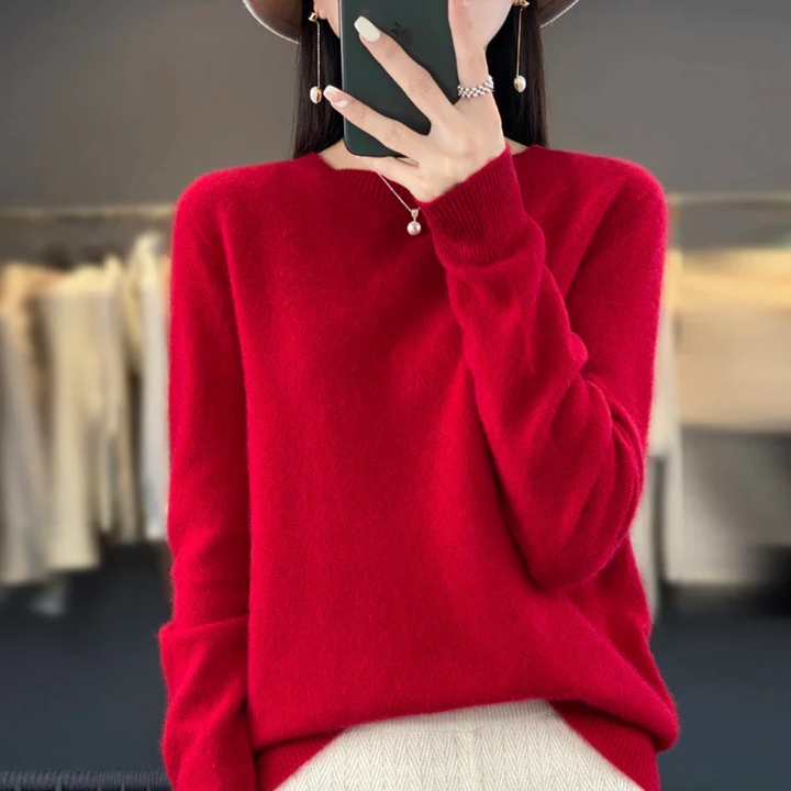 Cozy soft women's crewneck sweater, a warm pullover ideal for autumn/winter layering.
