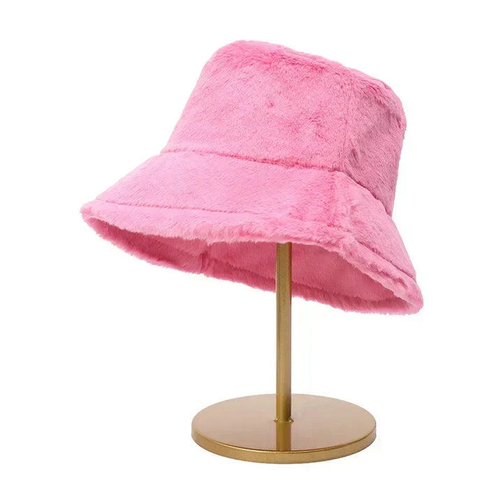 Women's faux fur bucket hat, warm and stylish for autumn & winter.