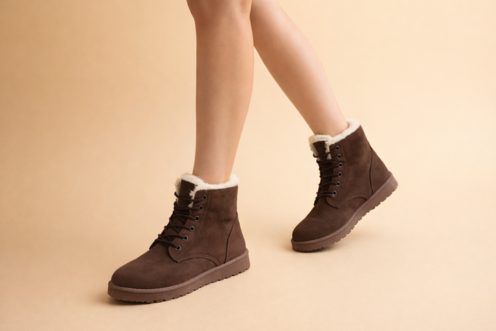 Comfortable casual women's boots for winter. Warm, durable footwear perfect for everyday cozy style.