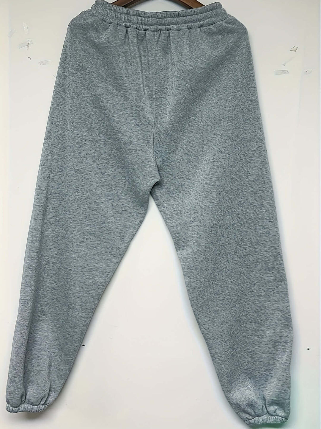 Women's comfortable wide-leg sweatpants with elastic waist, a stylish loose fit for casual fall.