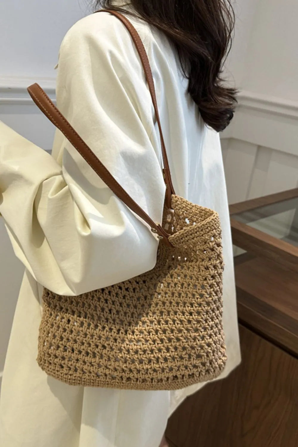 Casual women's woven cotton shoulder bag, a versatile everyday tote with natural texture.