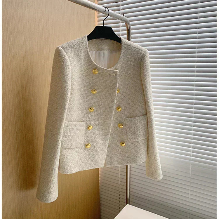 Women's lightweight casual short jacket, perfect chic layer, breathable fabric, versatile colors, stylish for any outfit.